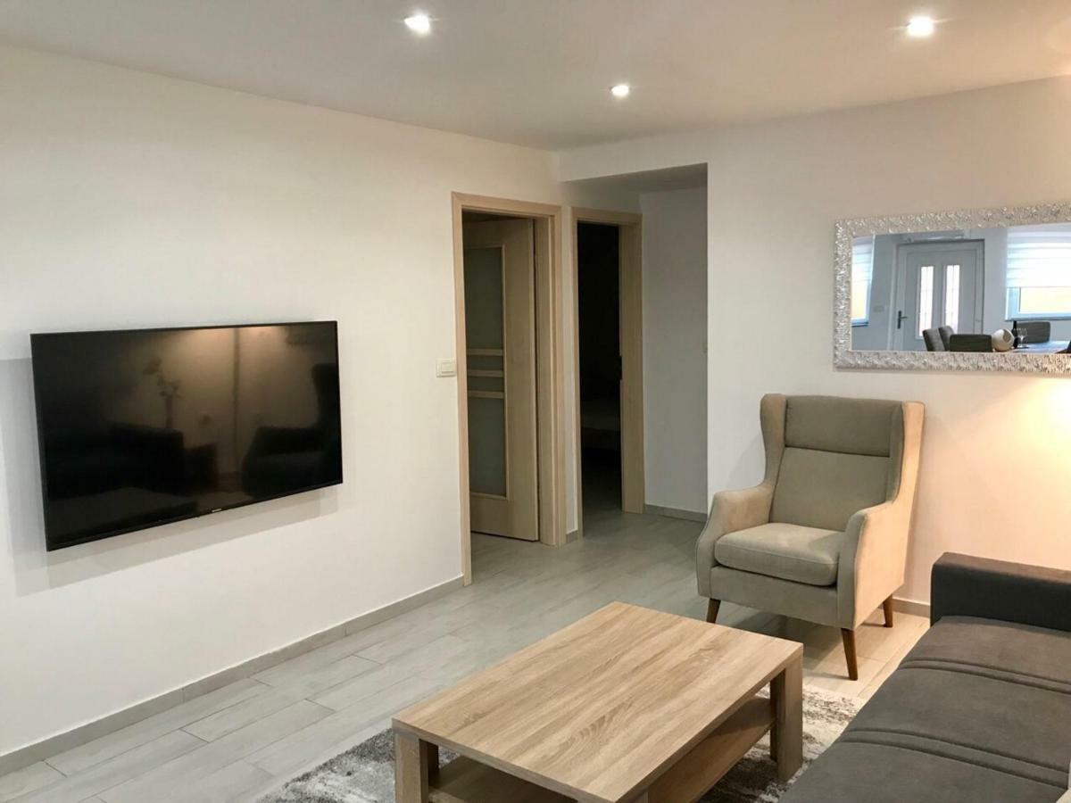 Apartma Sonja ไพราน ภายนอก รูปภาพ